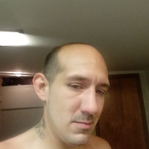 Meet your Posher, Derrick